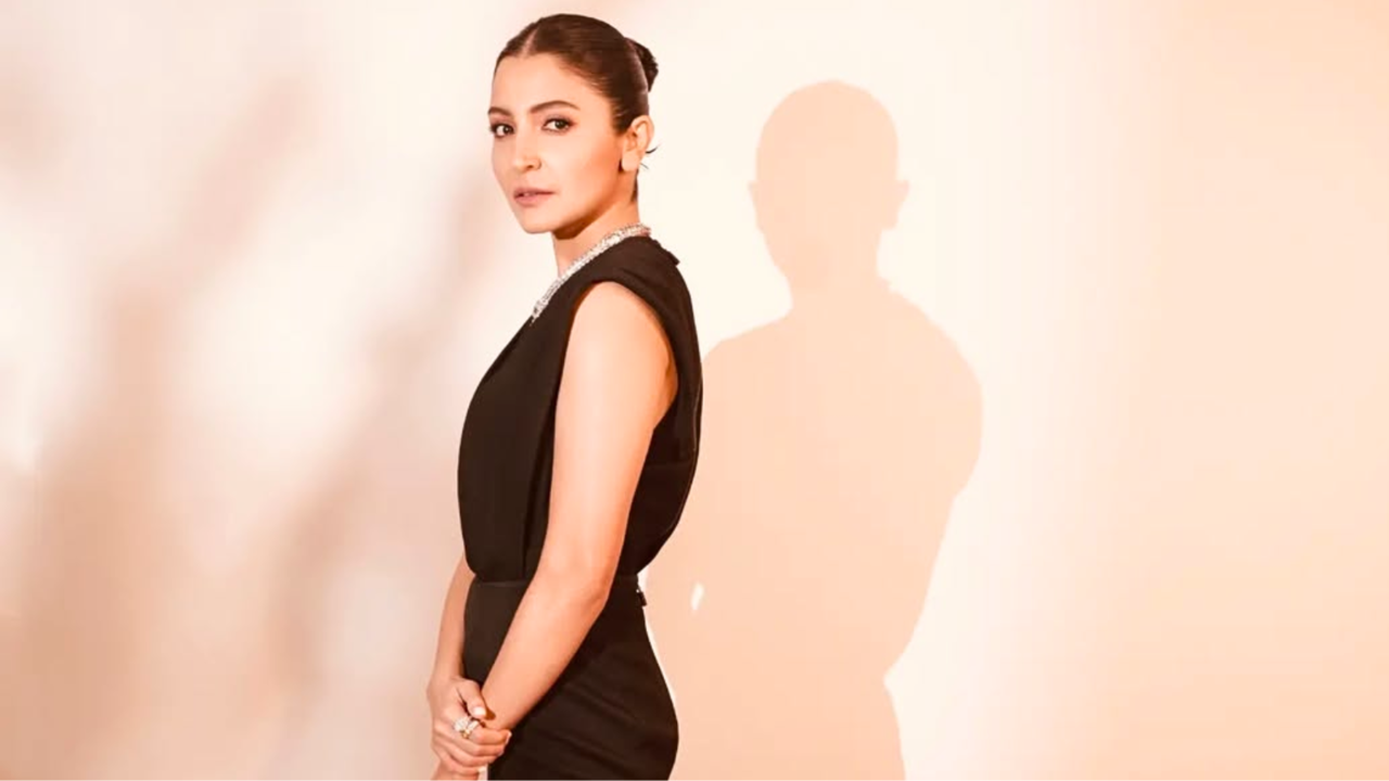 Anushka Sharma Expresses 'Heartfelt Gratitude' To The Indian Armed Forces For 'Protecting Us Like Heroes' Anushka Sharma Expresses 'Heartfelt Gratitude' To The Indian Armed Forces For 'Protecting Us Like Heroes'